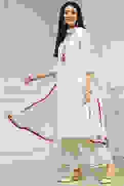 Off-White Art Silk Printed Straight Suit Set image number 3