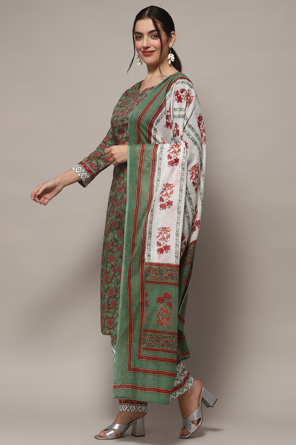 Green Cotton Unstitched Suit set image number 5