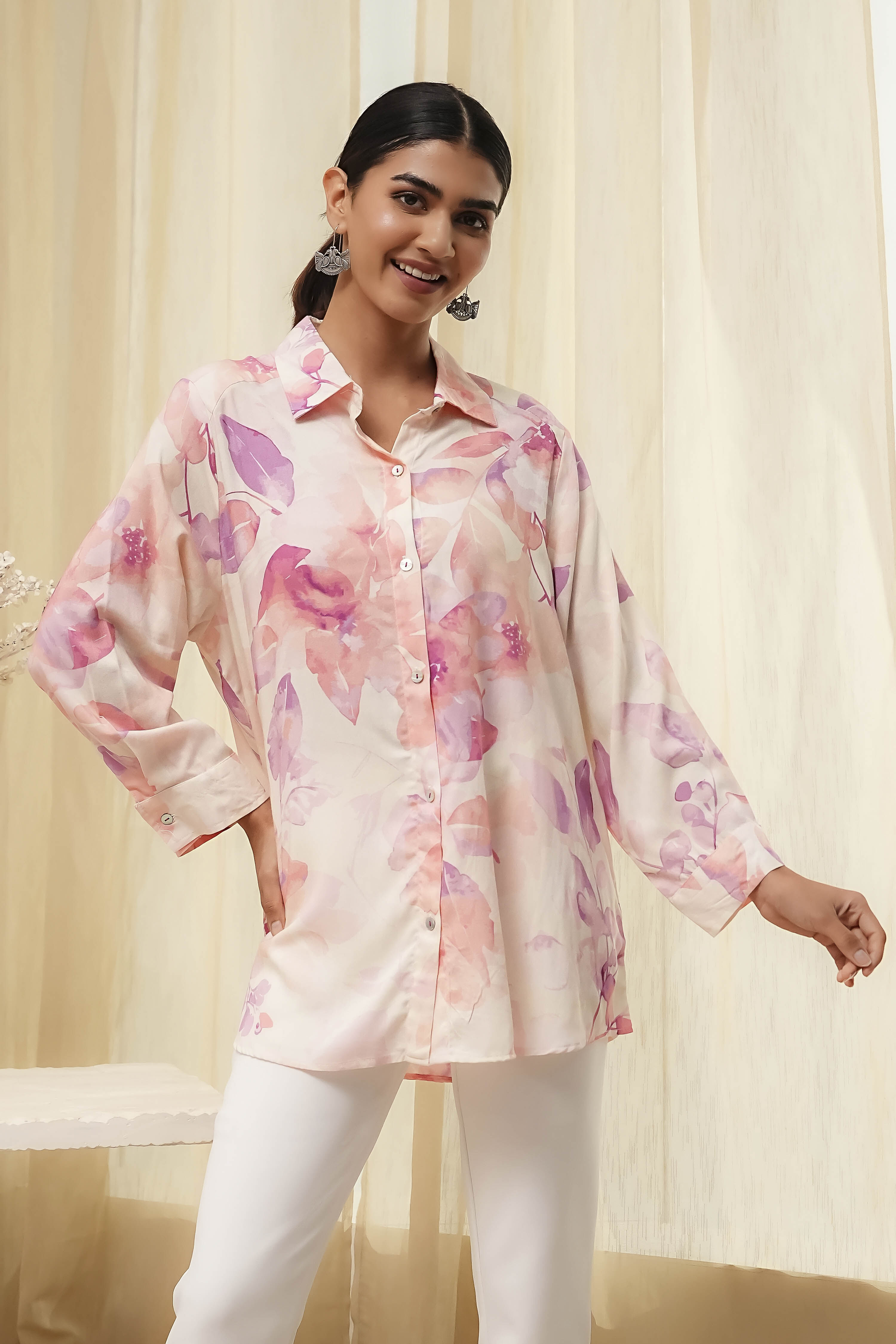 Off-White and Pink Straight Shirt image number 5