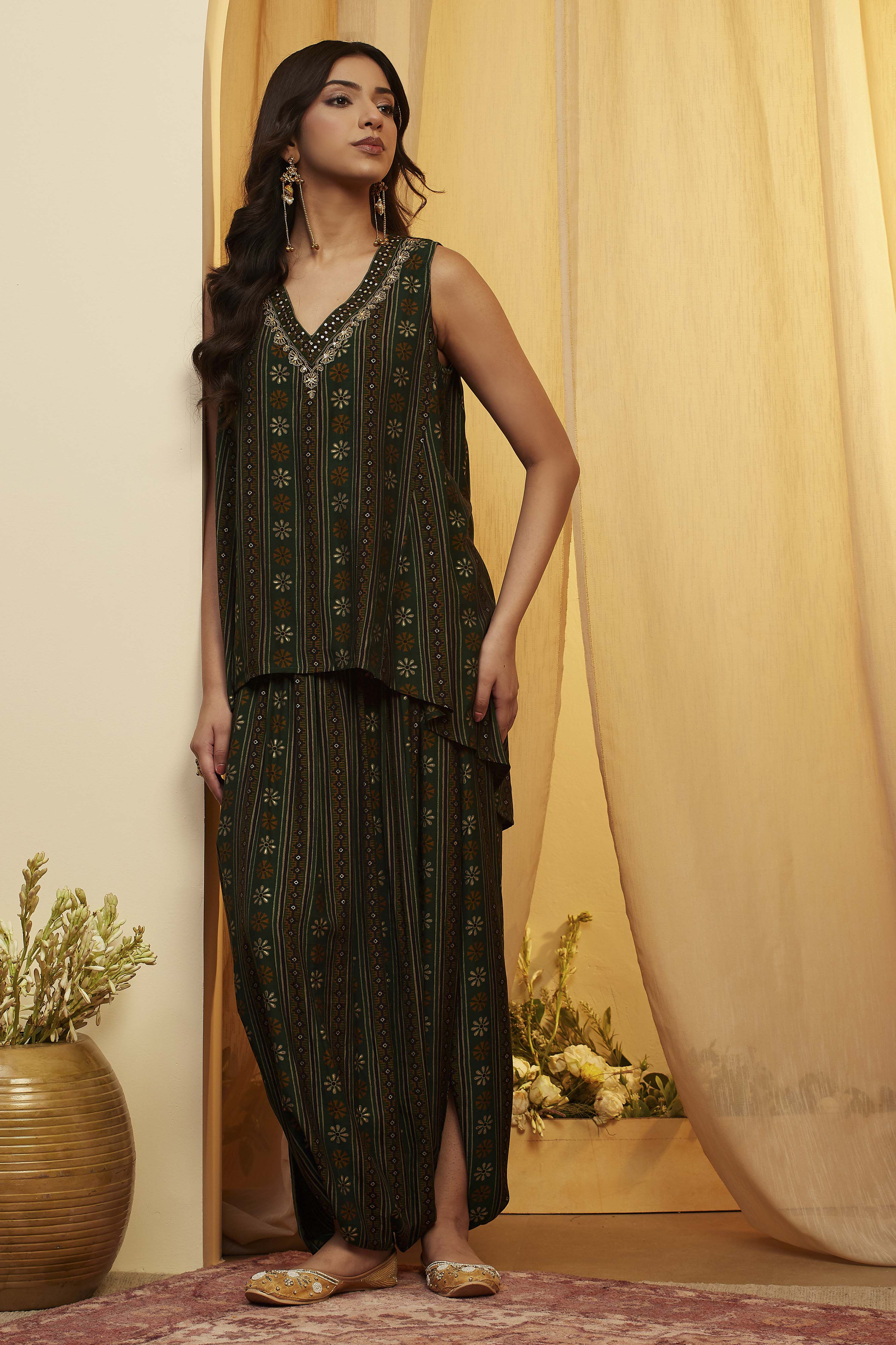 biba Green Viscose Blend Straight Kurta Pants SetGreen Viscose Blend Straight Kurta Pants Set-picture-268
