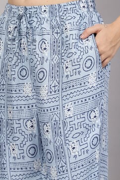 Blue Rayon Geometric Printed Straight Kurta Set image number 2
