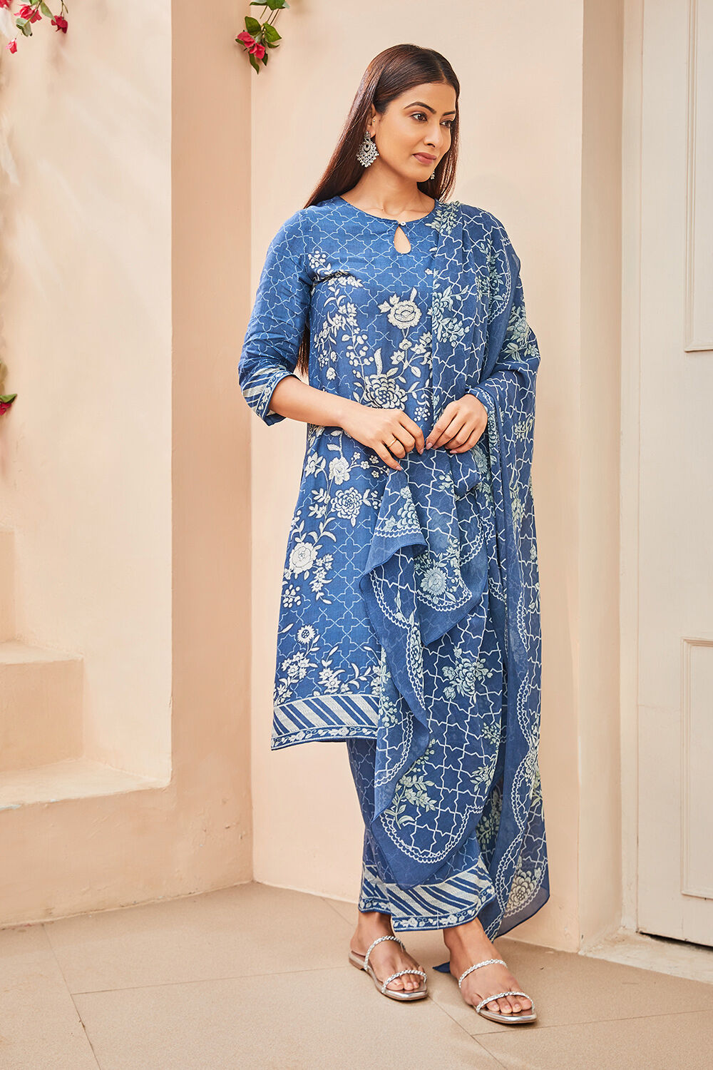 Indigo Rayon Straight Suit Set image number 4