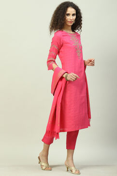 Fuschia Cotton Straight Kurta Slim Pant Suit Set image number 6