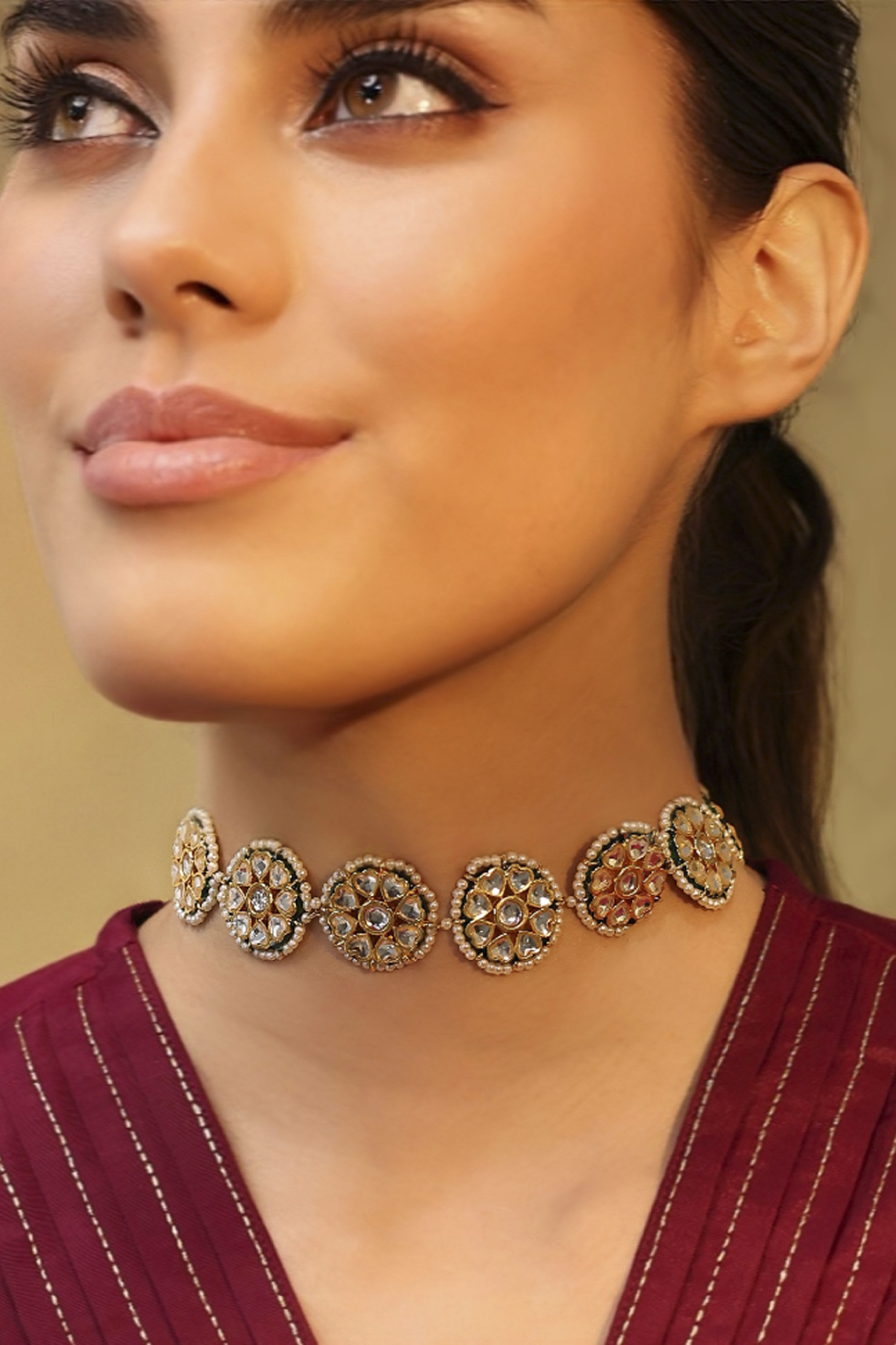 Gold Brass Kundan Necklace image number 1