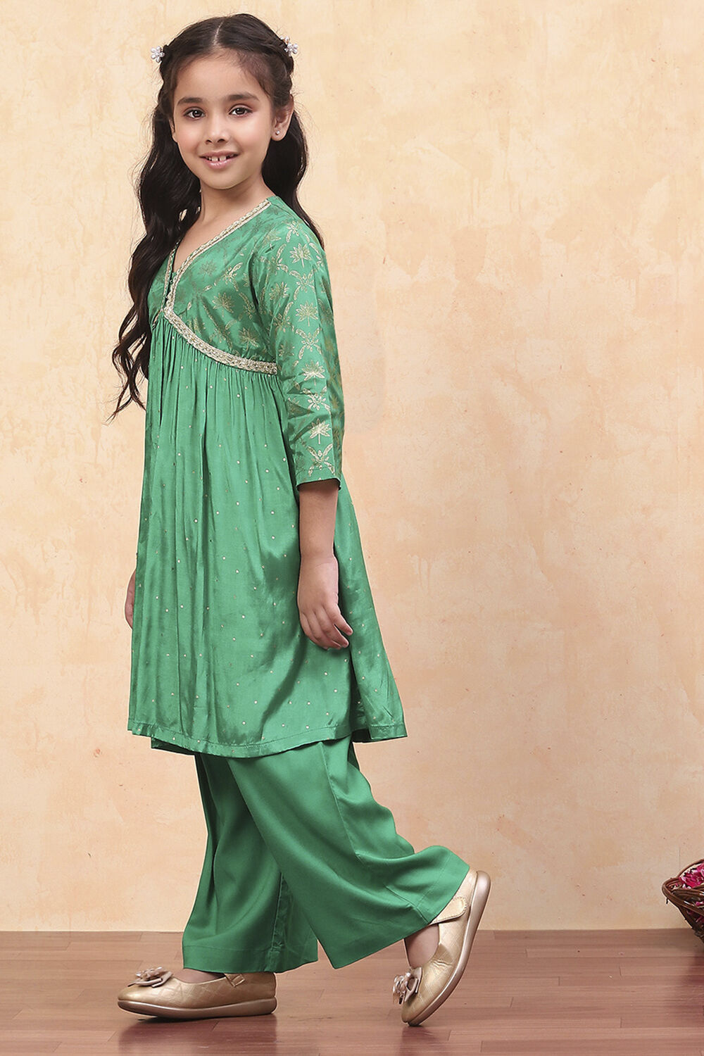 Green Viscose Blend Gathered A-line Festive Kurta Set image number 3