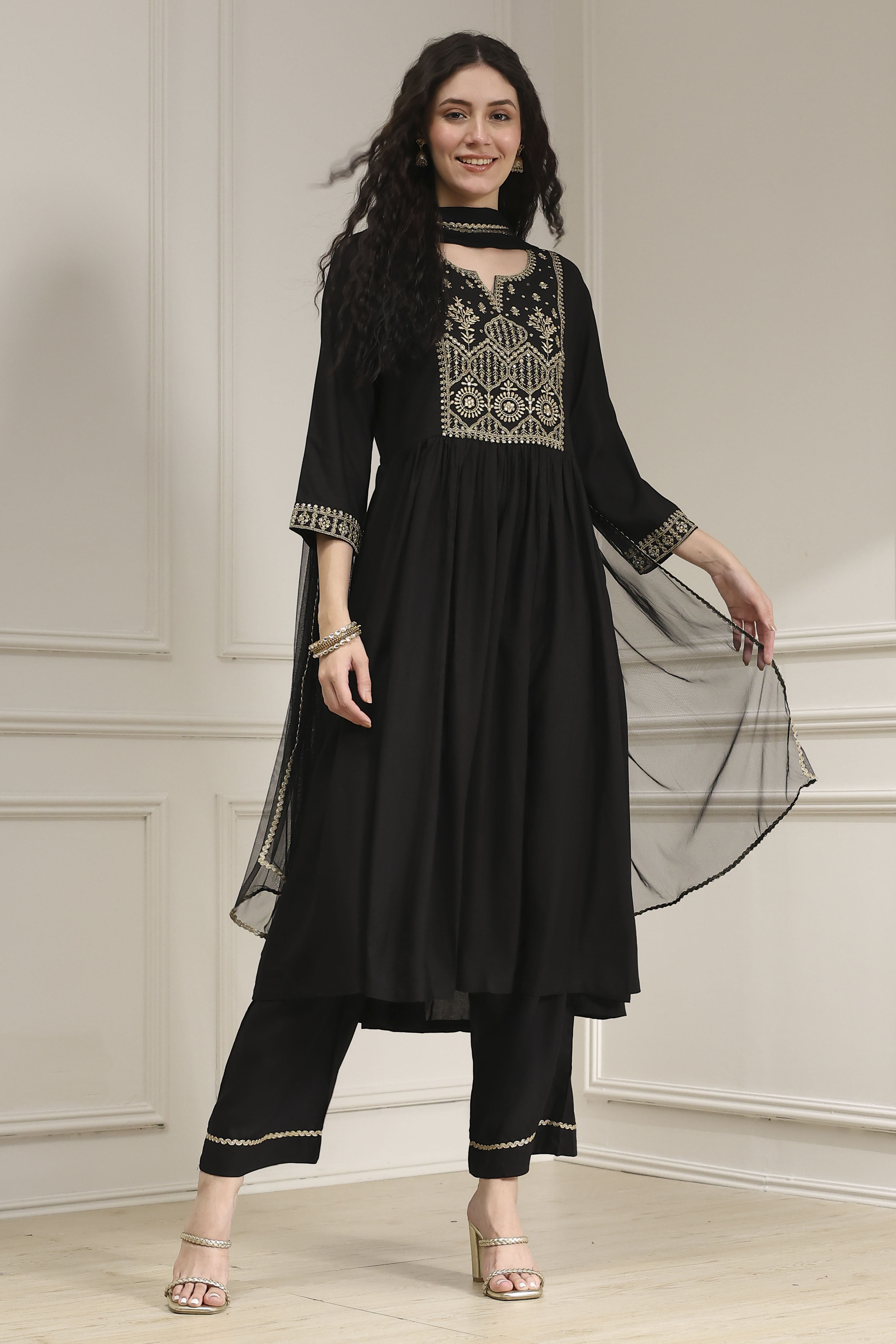 Black Embroidered Gathered Suit Set image number 5
