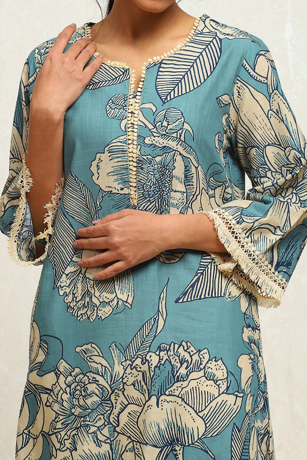 Blue Cotton Floral Printed Straight Kurta image number 1