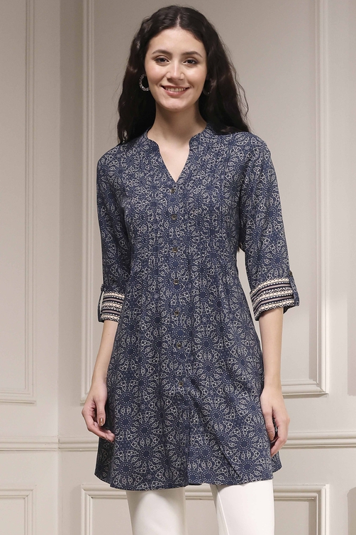 Blue Printed Relaxed Fit Short Kurta image number 5
