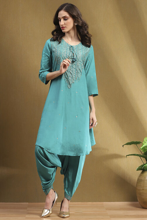 Green Viscose Printed Festive Straight Kurta Set image number 0