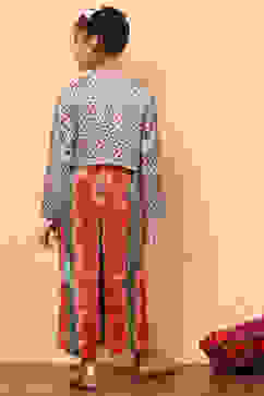 Green Viscose Blend Straight Dress image number 3