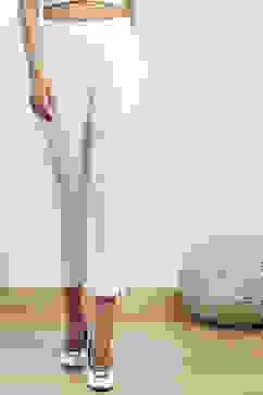 White Cotton Blend Solid Pants image number 4