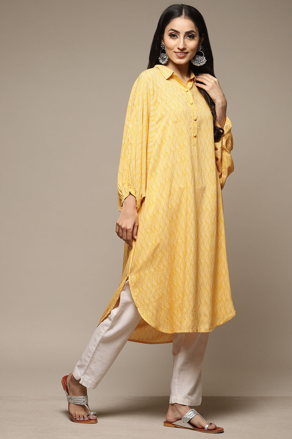 Yellow Rayon Straight Printed Kurta image number 3