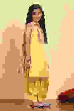 Yellow Polyester Straight Solid Suit Set image number 5