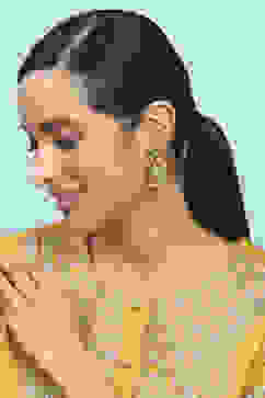 Gold Green Alloy Jhumka image number 3