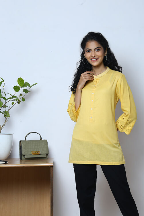 Black Cotton Flax Solid Kurti image number 2