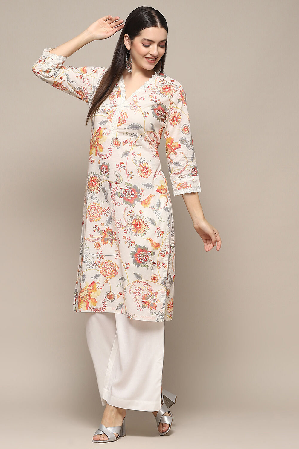 Off-White Cotton Floral Straight Kurta image number 0