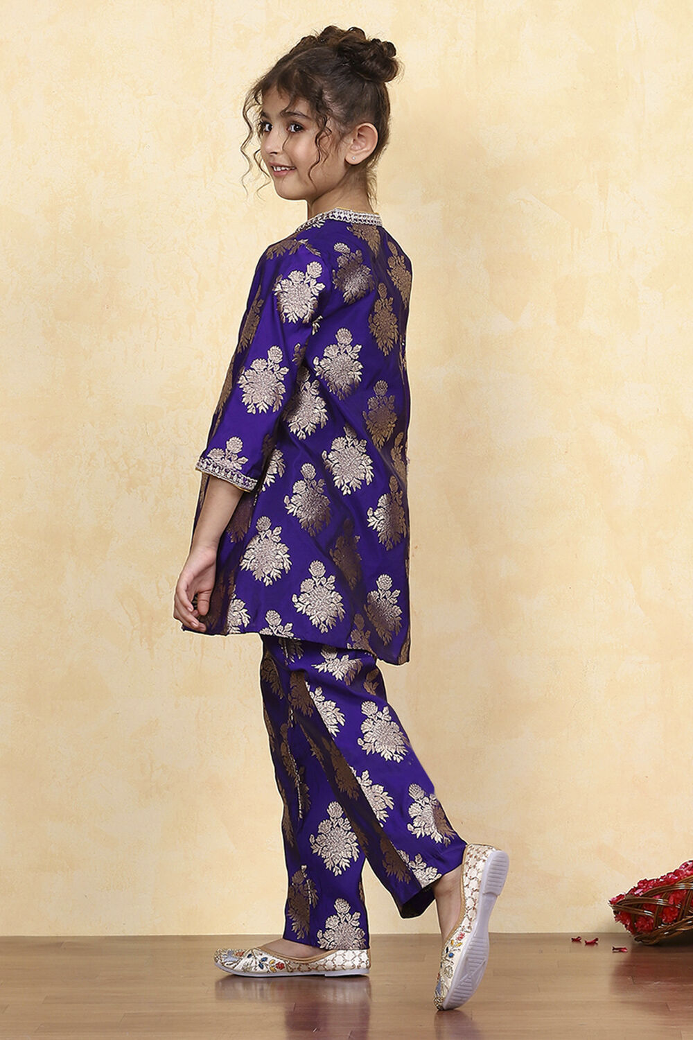 Purple Polyester Textured Flared Kurta Pants Set image number 4