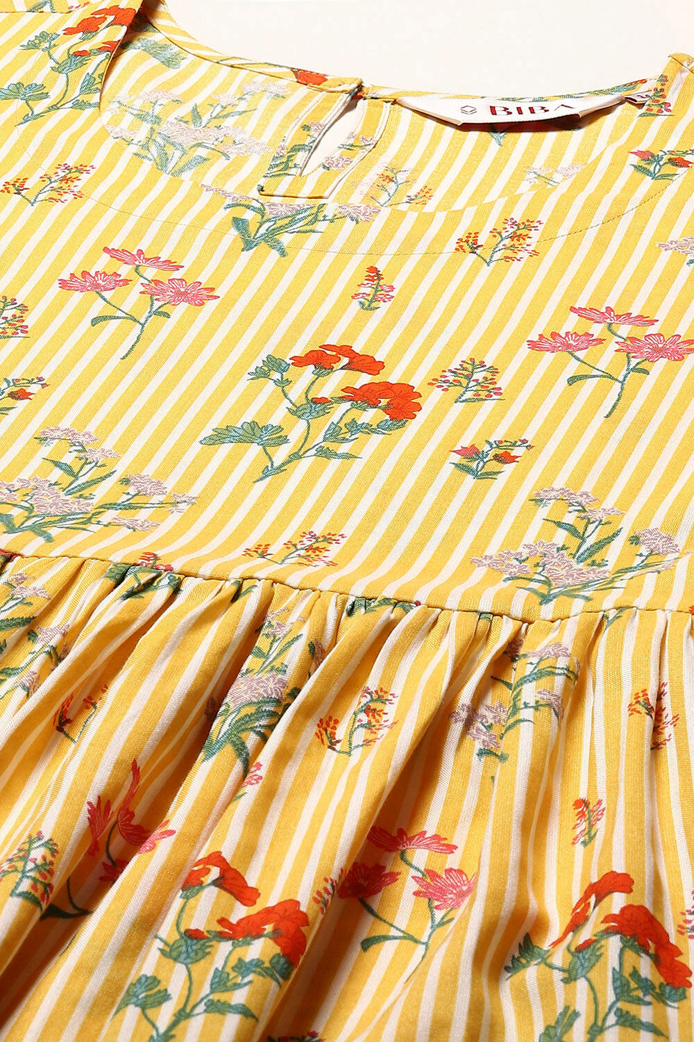 Natural Rayon Straight Printed Kurta image number 1