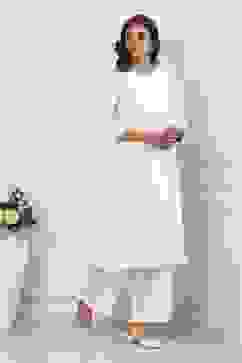 Off-White Cotton Solid A-Line Kurta image number 4