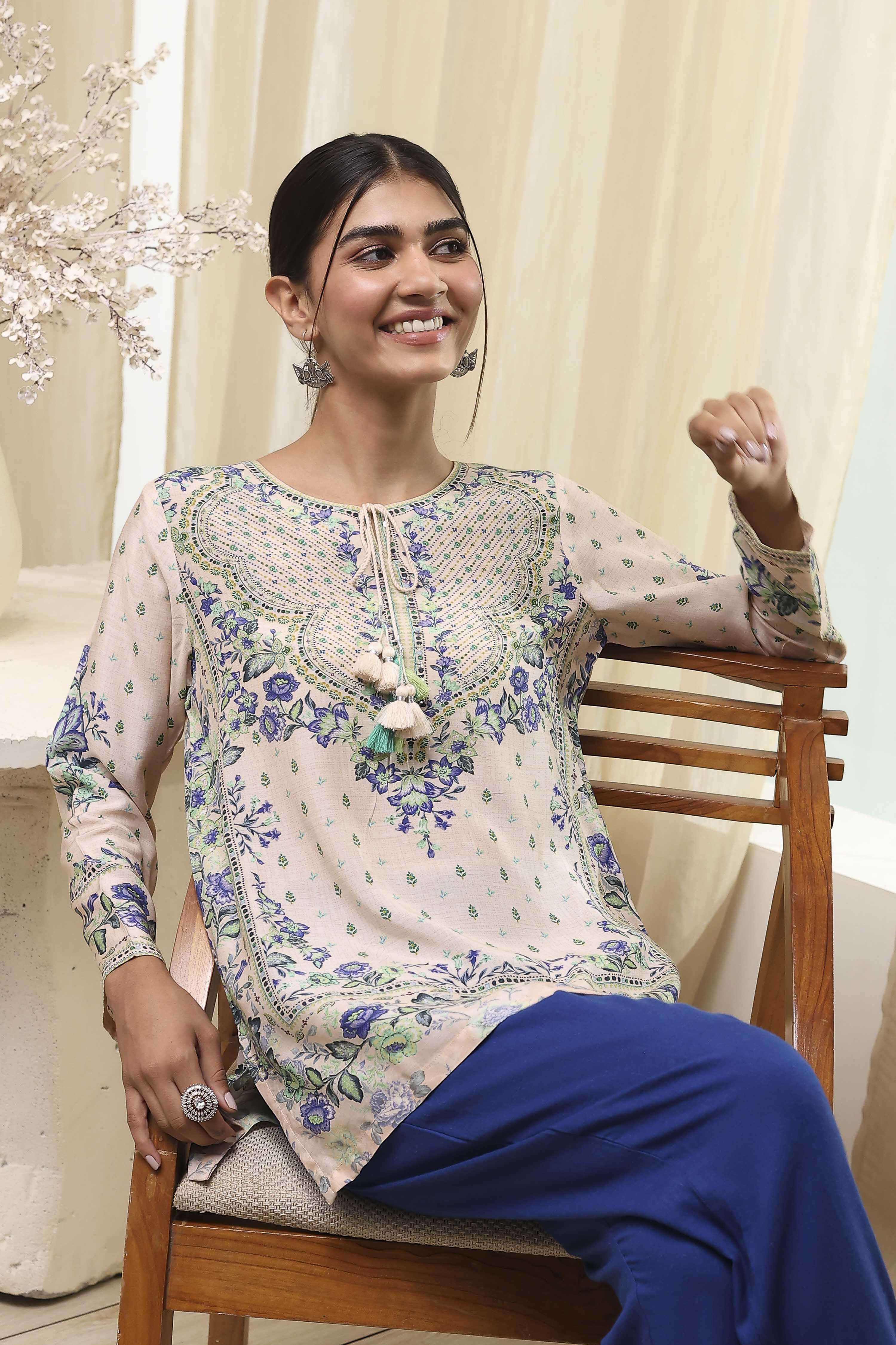 Off-White and Blue Modal Blend Straight Short Kurta image number 5