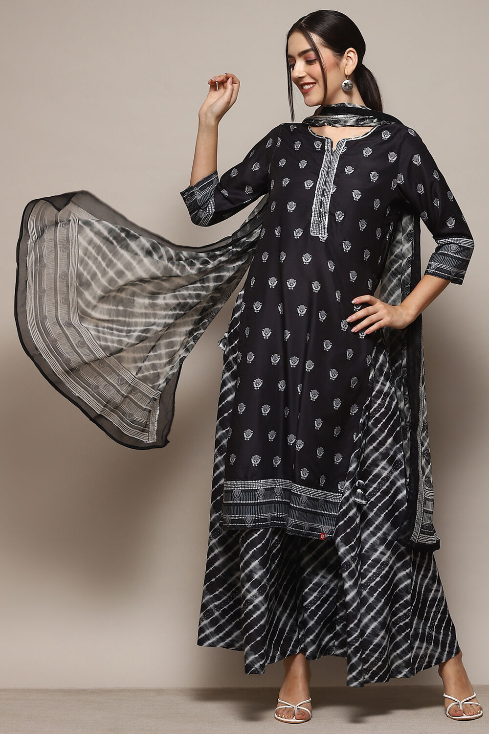 Black Poly Musin Relaxed Kurta Sharara Suit Set image number 4