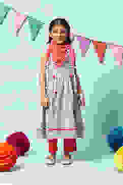 Green Cotton Flared Kurta Straight Palazzo Suit Set image number 7