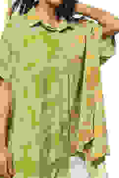 Green Geometric Printed Kaftan-Style Shirt image number 1