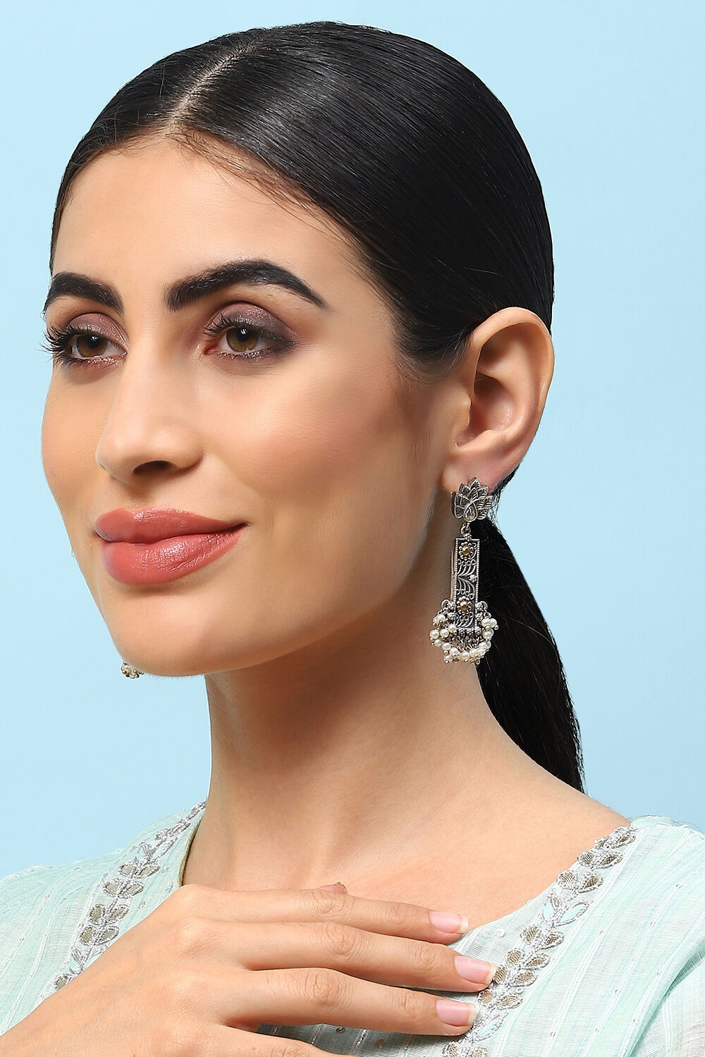 Oxidised Gold Brass Earrings image number 3