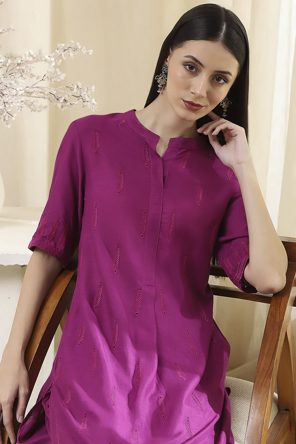 Purple Solid Straight Kurta Set image number 6