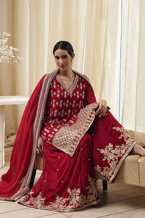 Red Embroidered Straight Suit Set image number 0