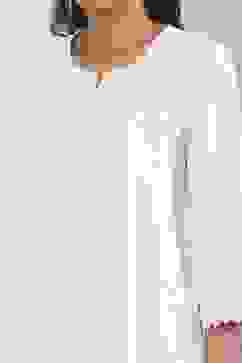 Off-White Cotton Solid A-Line Kurta image number 1