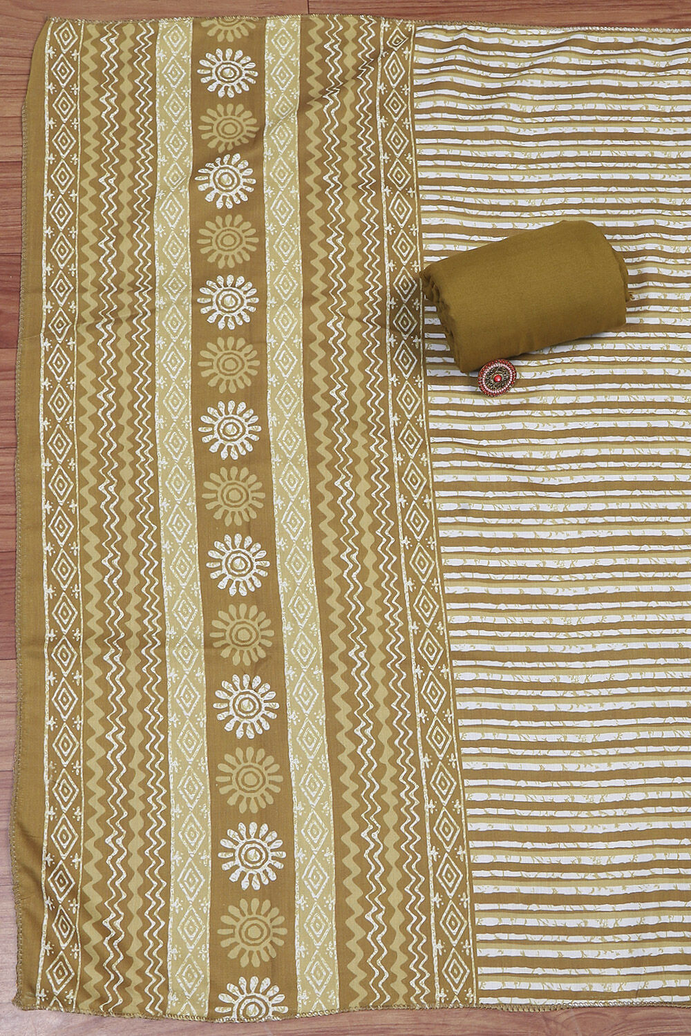 Mustard Green Cotton Printed Unstitched Suit Set image number 3