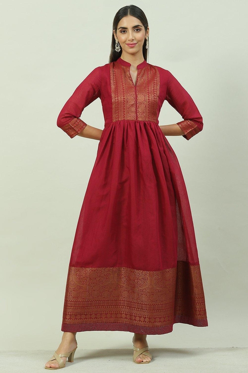Maroon Yarn-Dyed Flared Kurta image number 0