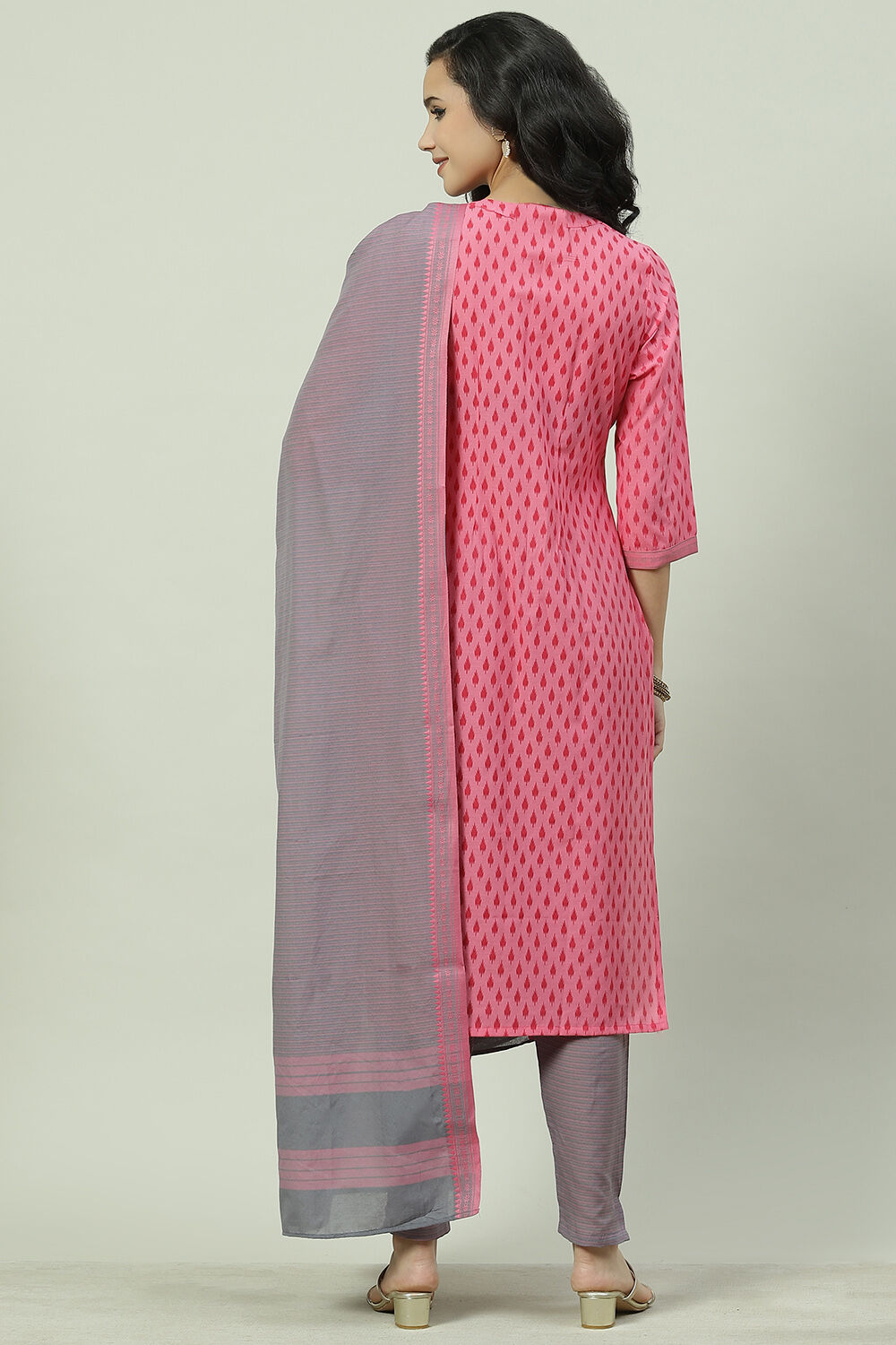 Pink Cotton Screen Print Unstitched Suit Set image number 4