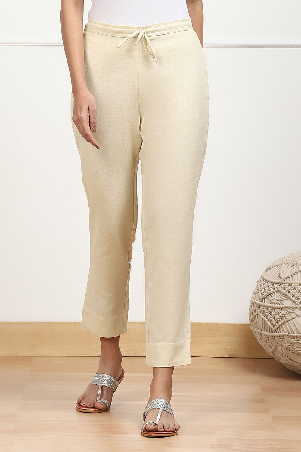 Rust Cotton Solid Regular Pants image number 4