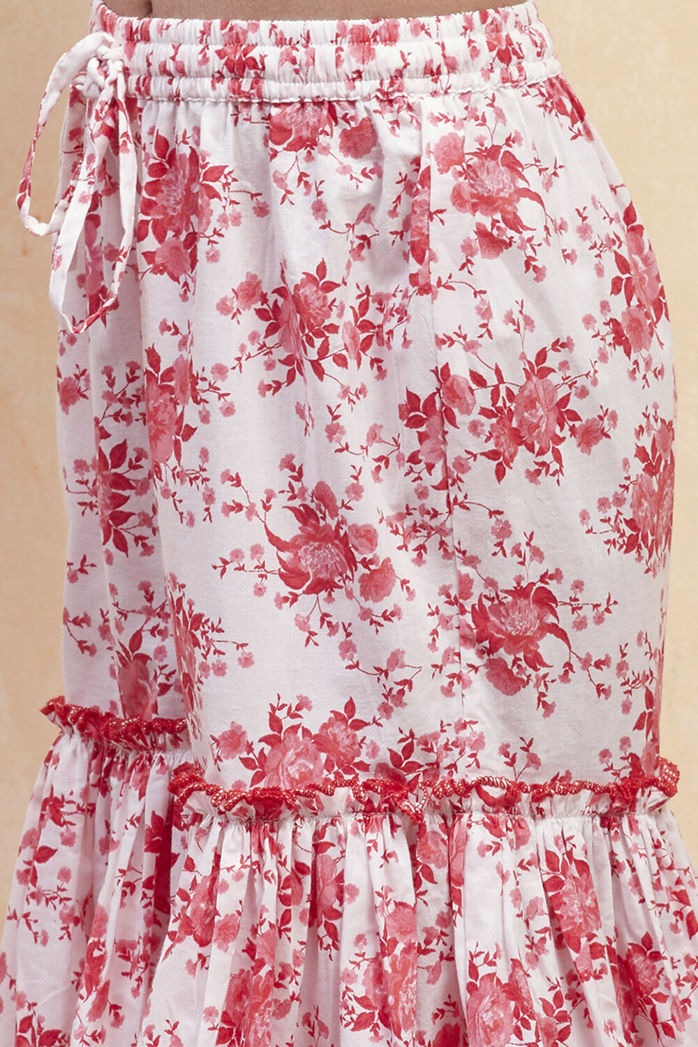 Red and White Cotton Schiffli Straight Suit Set image number 2