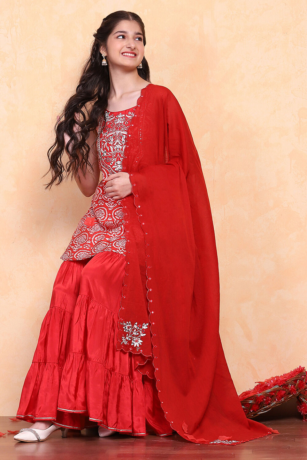 Red Printed Strappy Straight Suit Set image number 7