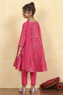 Pink Cotton Tiered Printed Kurta Churidar Set image number 4