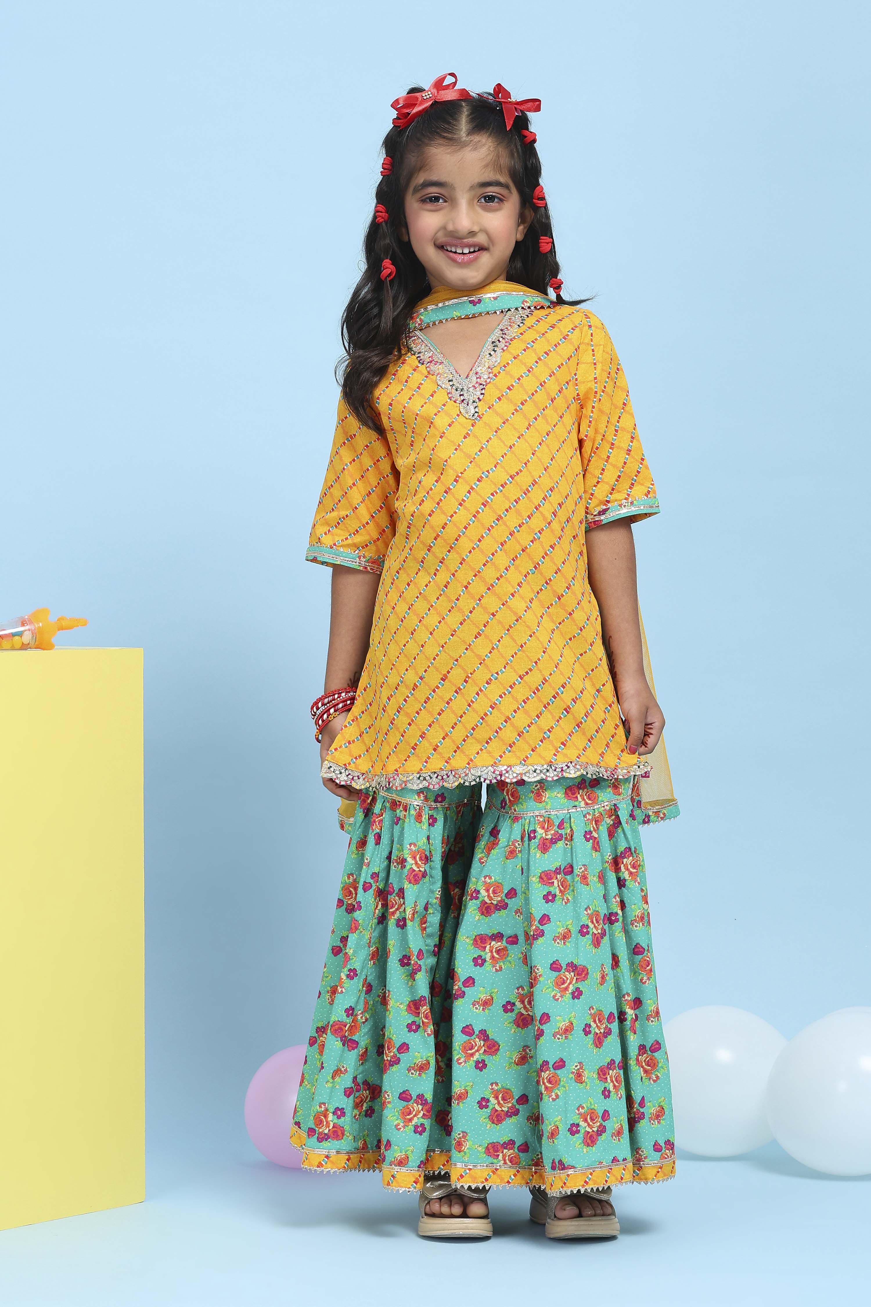 Yellow Cotton Printed Straight Suit Set image number 6