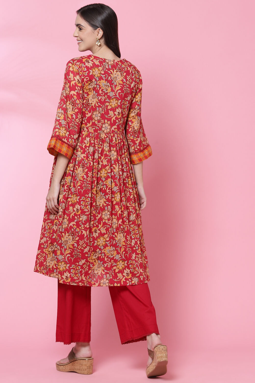Red Cotton Flared Kurta Set image number 4