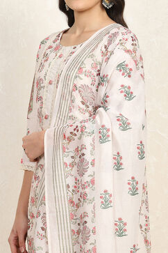 Off-white-Red Cotton Unstitched Suit Set image number 2