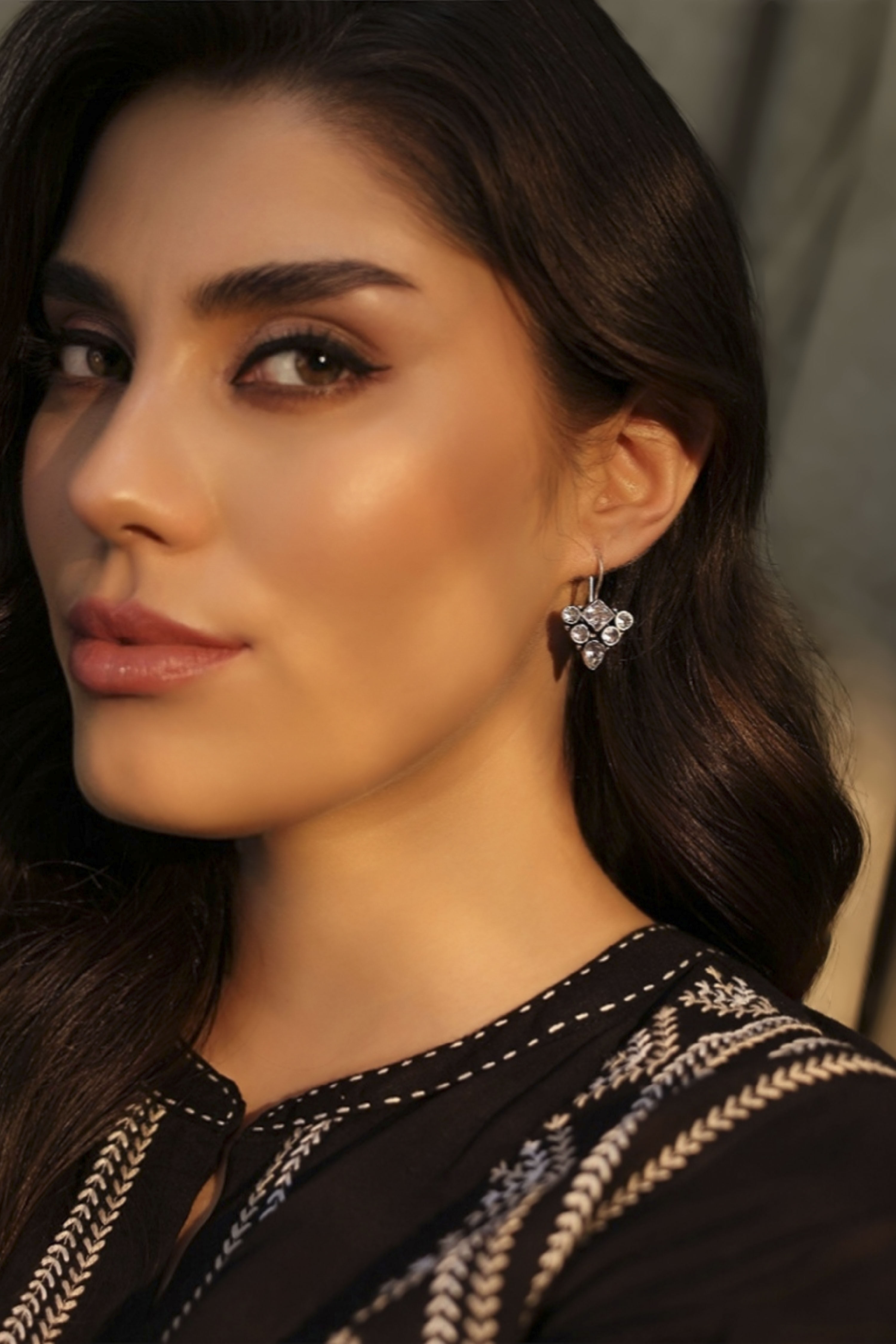 White Stone Earrings image number 2