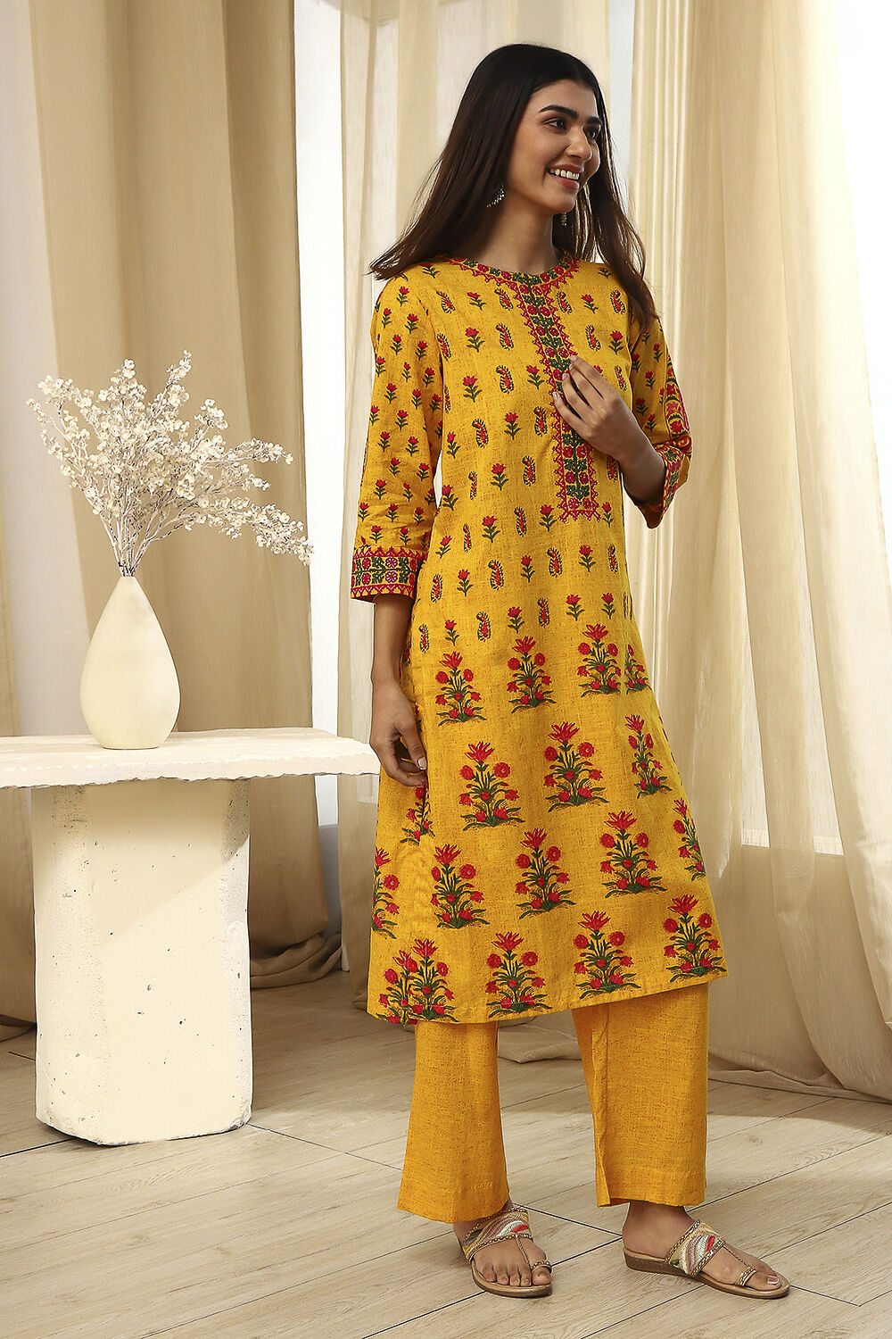 Yellow Pure Cotton Straight Kurta Set image number 5
