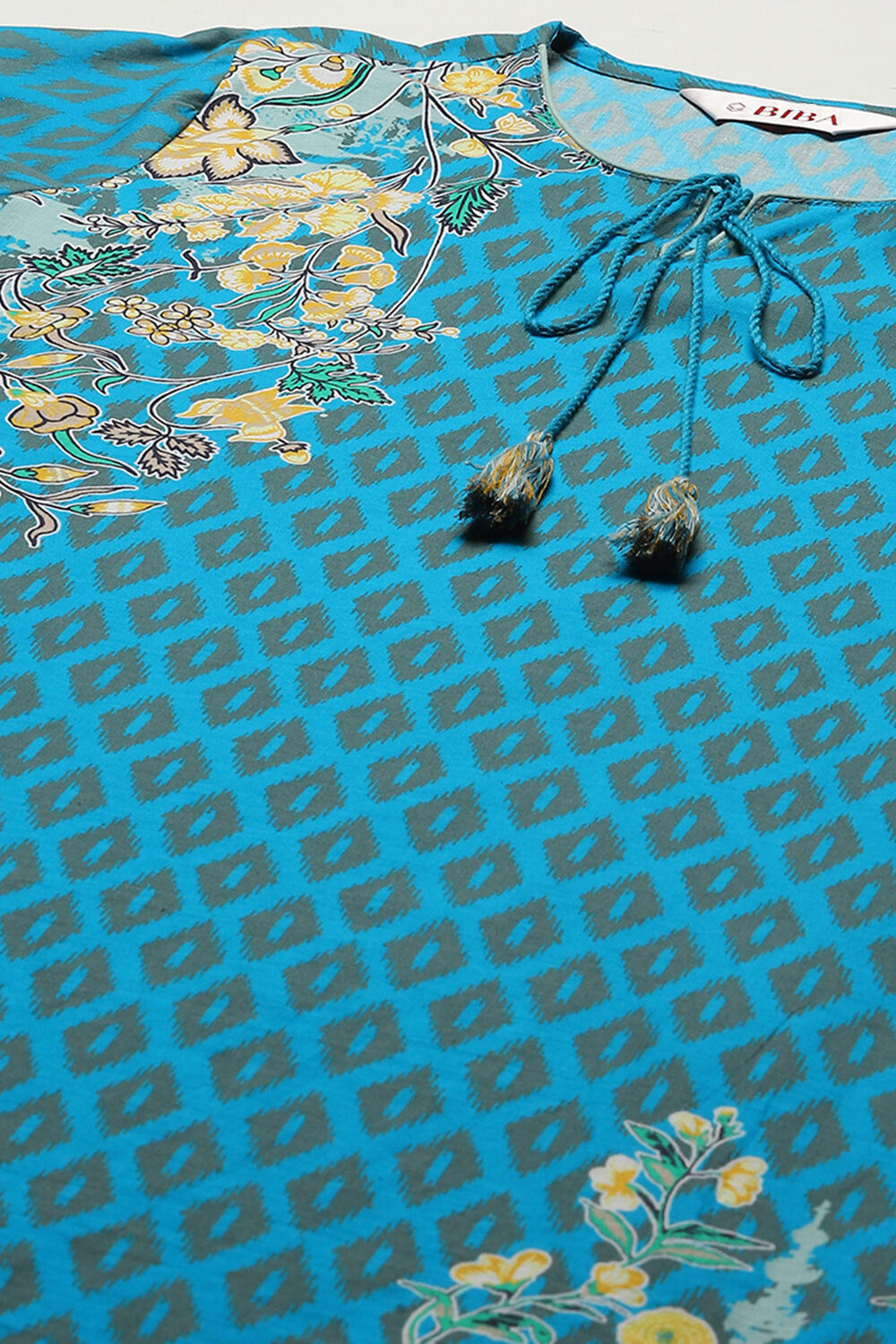 Yellow Cotton Straight Printed Kurta Slim Pant Suit Set image number 1