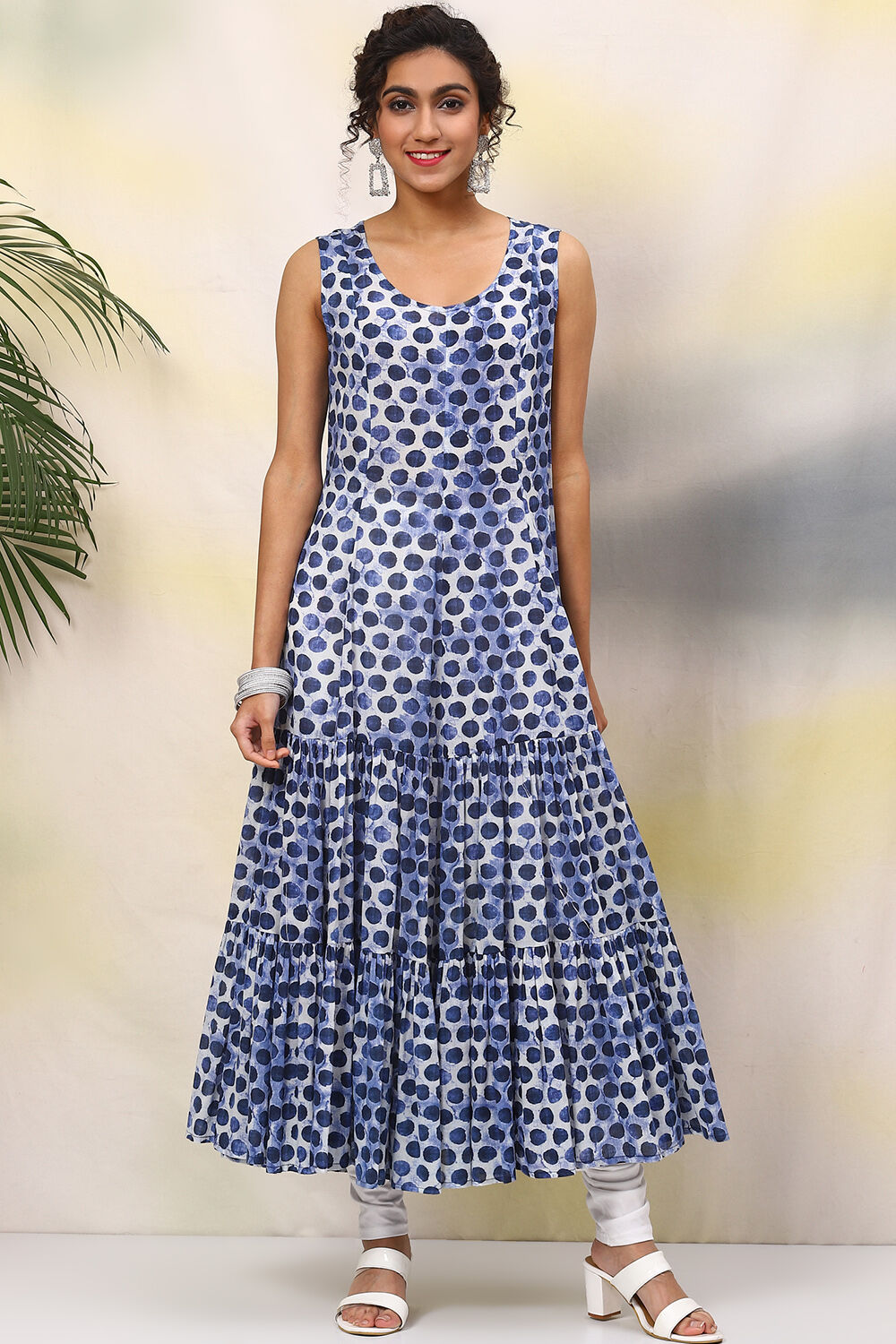 Indigo Straight Kurta Churidar Suit Set image number 5