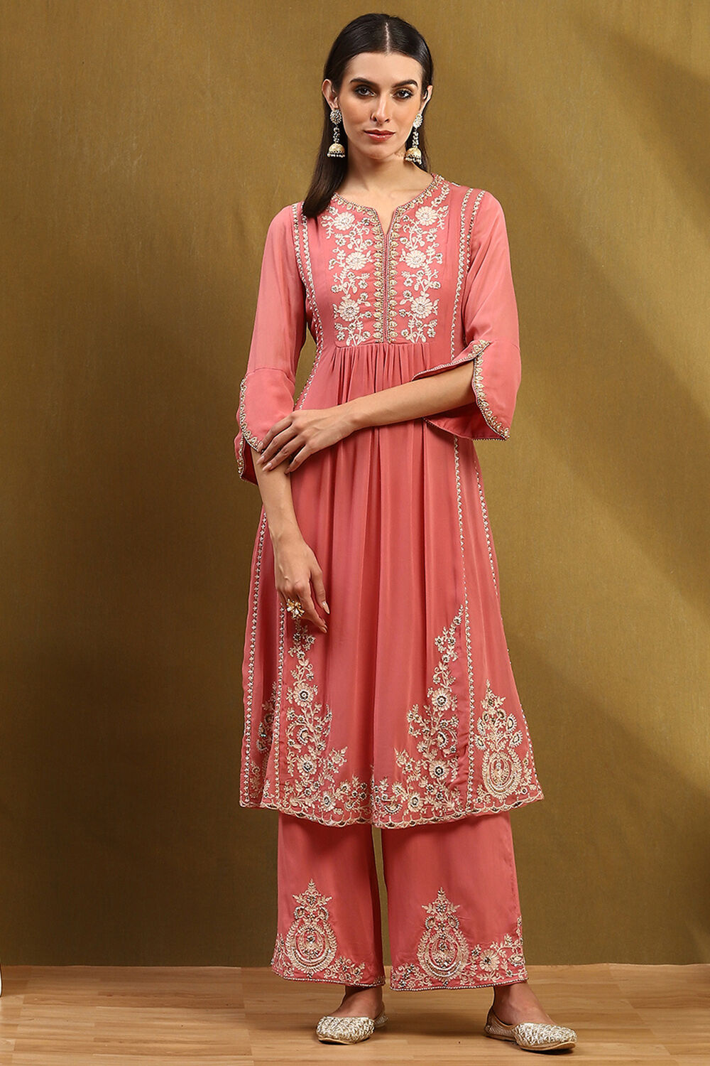 Pink Silk Chanderi Floral Embroidered Gathered Suit Set image number 7
