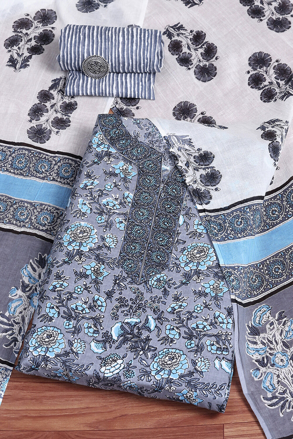 Grey Cotton Screen Print Unstitched Suit Set image number 0