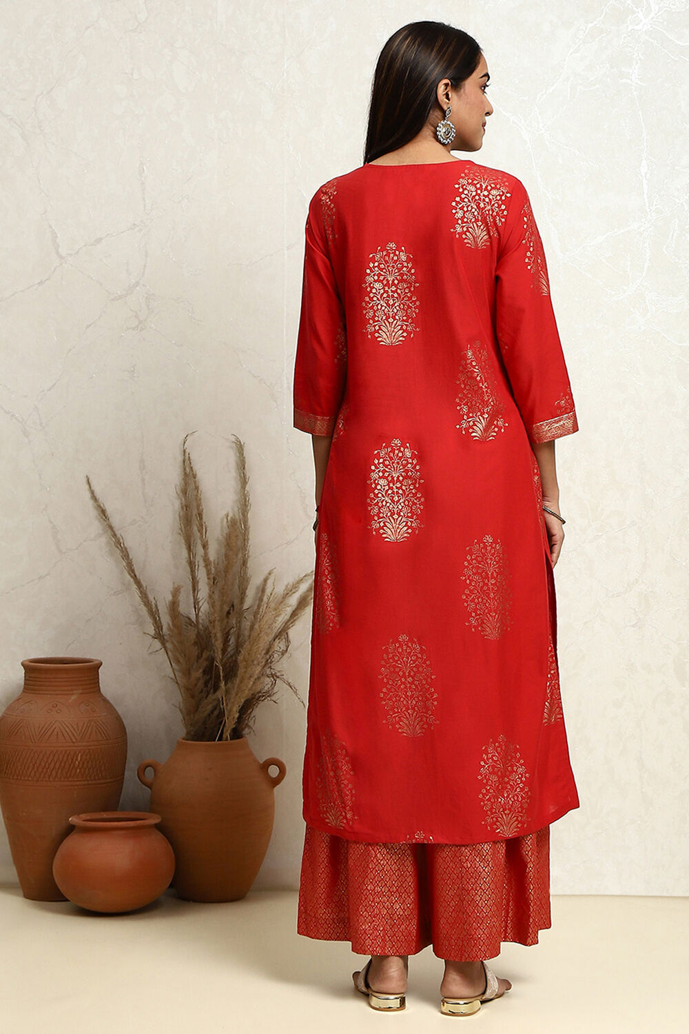 Red Cotton Printed Straight Suit Set image number 4