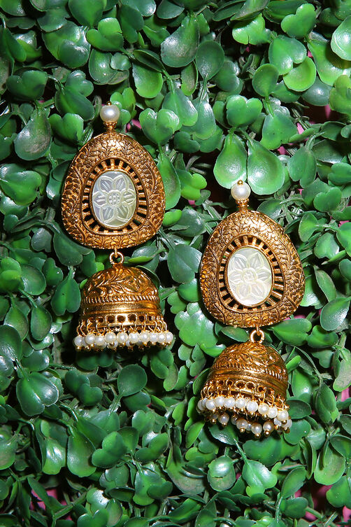 Gold Jhumkas With Mother Of Pearls image number 1