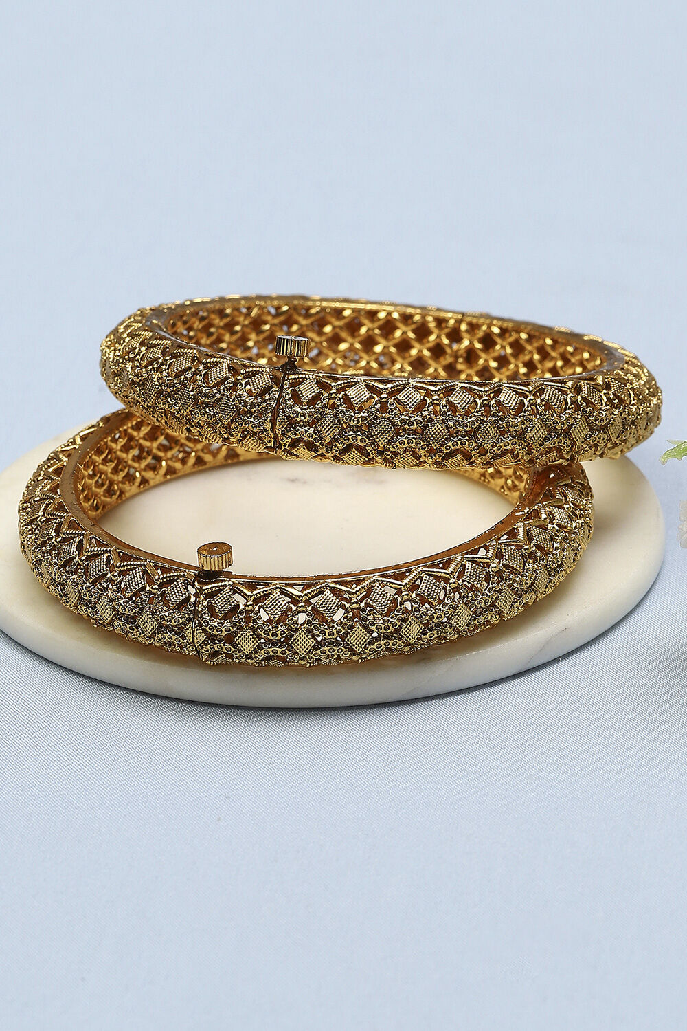 Gold Festive Kade Festive Bangle image number 0